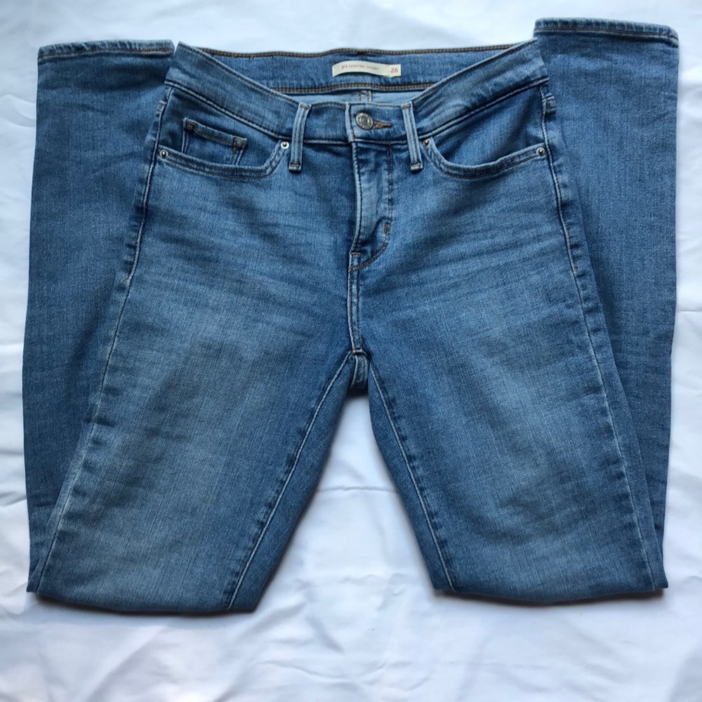 Levi’s Skinny Jeans with holes